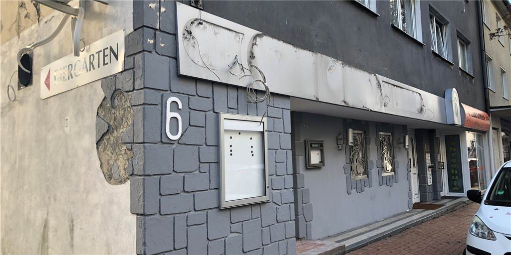 Kneipe in der Altstadt wird umgebaut: Klapsmühle verschwindet endgültig Das Kneipenschild ist verschwunden, die Klapsmühle existiert endgültig nicht mehr.