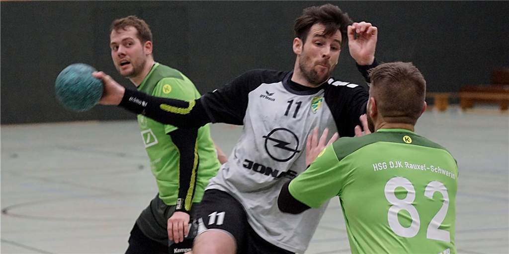 Kreispokal-Final-Four: Pascal Stennei trifft mit der SGH Unna Massen auf den Ex-Klub SuS Oberaden Pascal Stennei will gegen seine ehemaligen Kollegen ins Kreispokalfinale einziehen