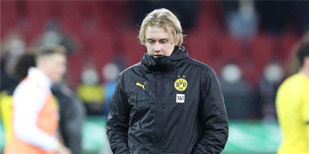 BVB-Einzelkritik: Brandt beim Jubiläum unsichtbar - Hazard gelingt Geniestreich BVB-Einzelkritik: Brandt beim Jubiläum unsichtbar - Hazard gelingt Geniestreich