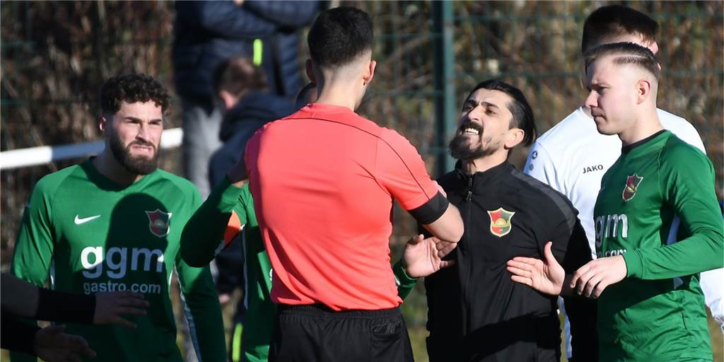 Vier Spiele, 80 Fotos - die Bilder vom Castrop-Rauxeler Fußball-Wochenende Vier Spiele, 80 Fotos - die Bilder vom Castrop-Rauxeler Fußball-Wochenende
