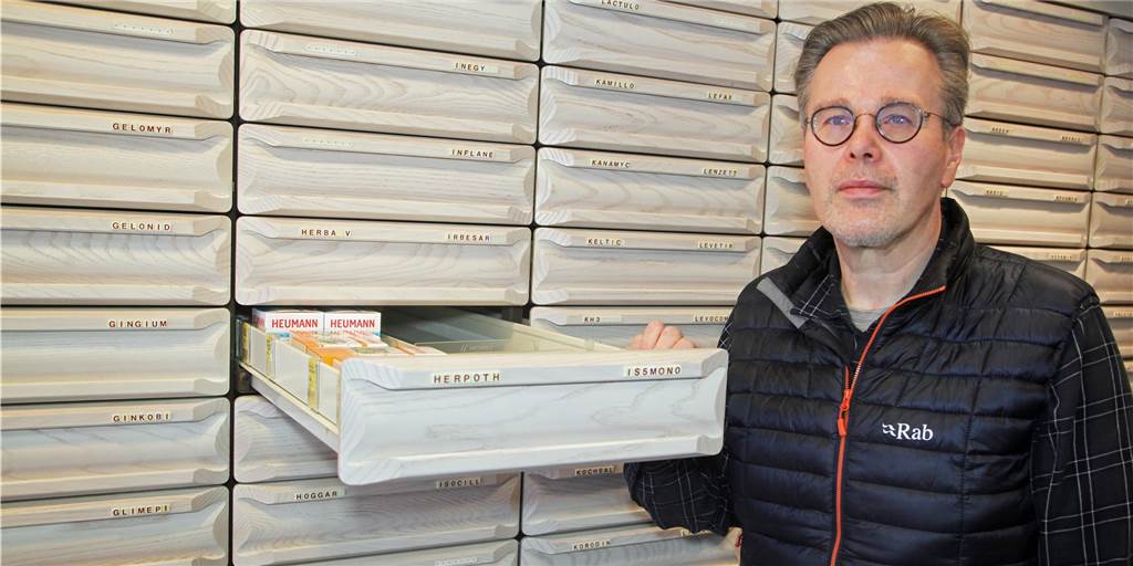 Apotheker Jost Neidt aus Lünen: „Jod-Tabletten sind etwas für die Seele“ Jost Neidt ist Inhaber der Vom-Stein-Apotheke in Lünen. Der Apotheker erklärt den Sinn und Unsinn von Jod-Tabletten.