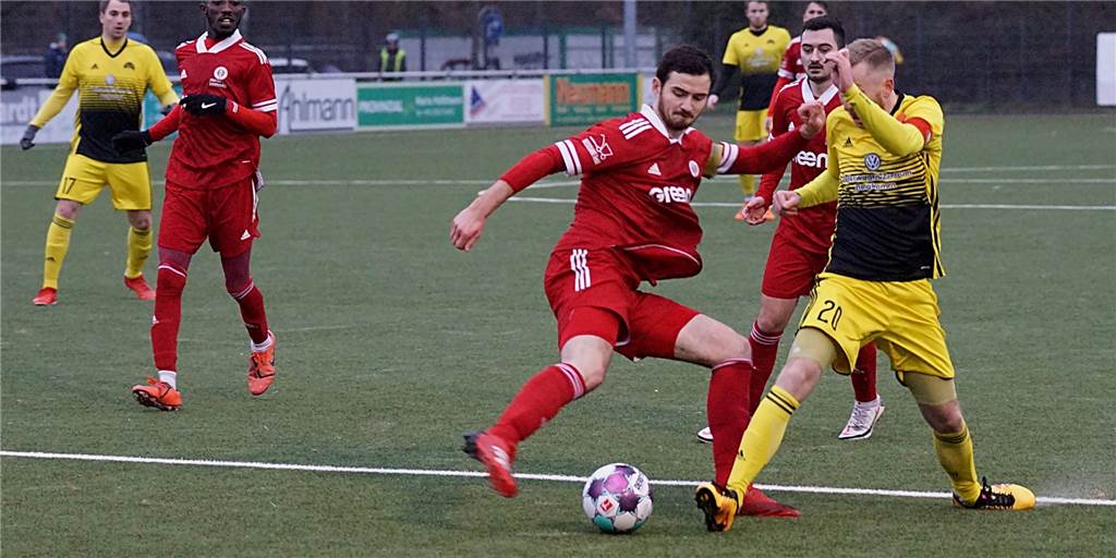 Coronafälle vor dem Pokal-Viertelfinale: SuS Kaiserau will aber spielen Der SuS Kaiserau - hier mit Timo Milcarek - trifft am Donnerstag im Kreispokal-Viertelfinale auf die SG Bockum-Hövel.