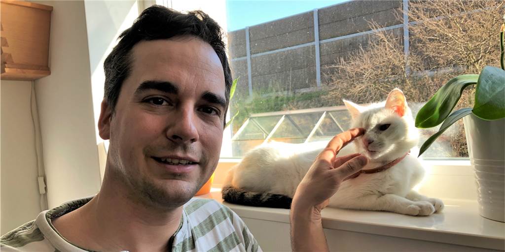Daniel Helbig (35) schlägt Alarm: In Dortmund schießt jemand auf Katzen Daniel Helbig sorgt sich um seinen Kater Flocke, der von zwei Schüssen getroffen worden ist
