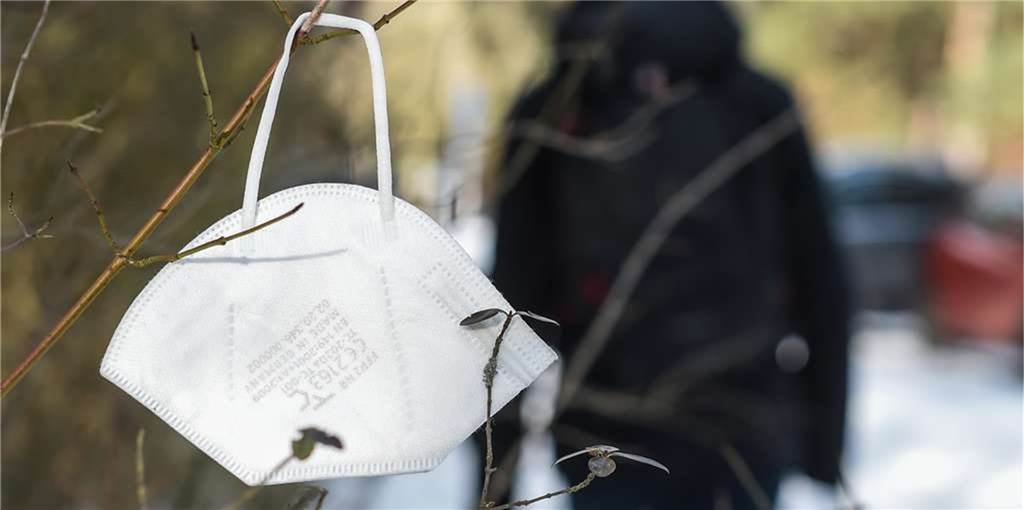 Trauriger „Jahrestag“ steht bevor: 24 Monate Corona in Heek Der zweite "Jahrestag" Corona steht in Heek unmittelbar bevor. Maske, Abstand und Testen gehört seit Anfang 2020 zum Alltag.