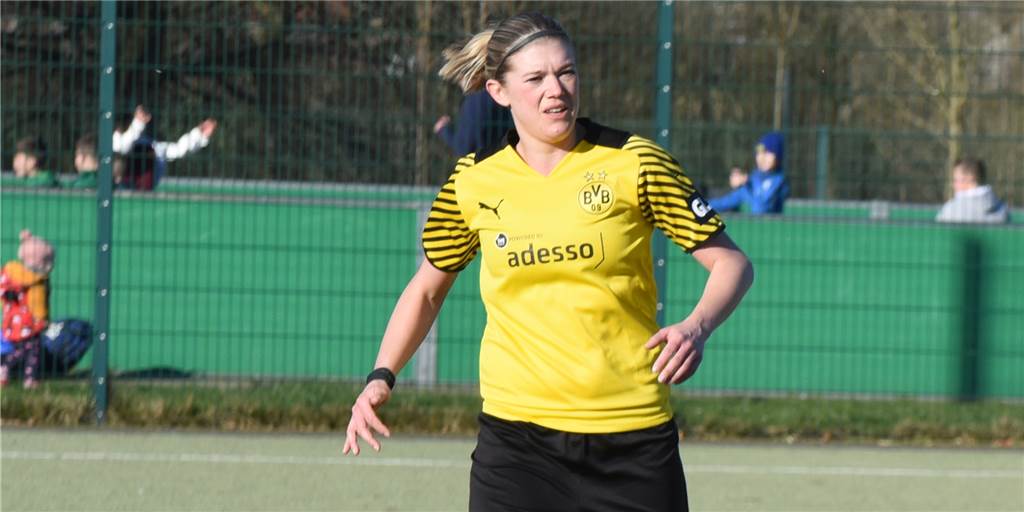 Virginia Glänzer schwärmt im Video vom BVB: „Der ein oder andere Prominente ist auch mal da“ Virginia Glänzer schwärmt im Video vom BVB: „Der ein oder andere Prominente ist auch mal da“