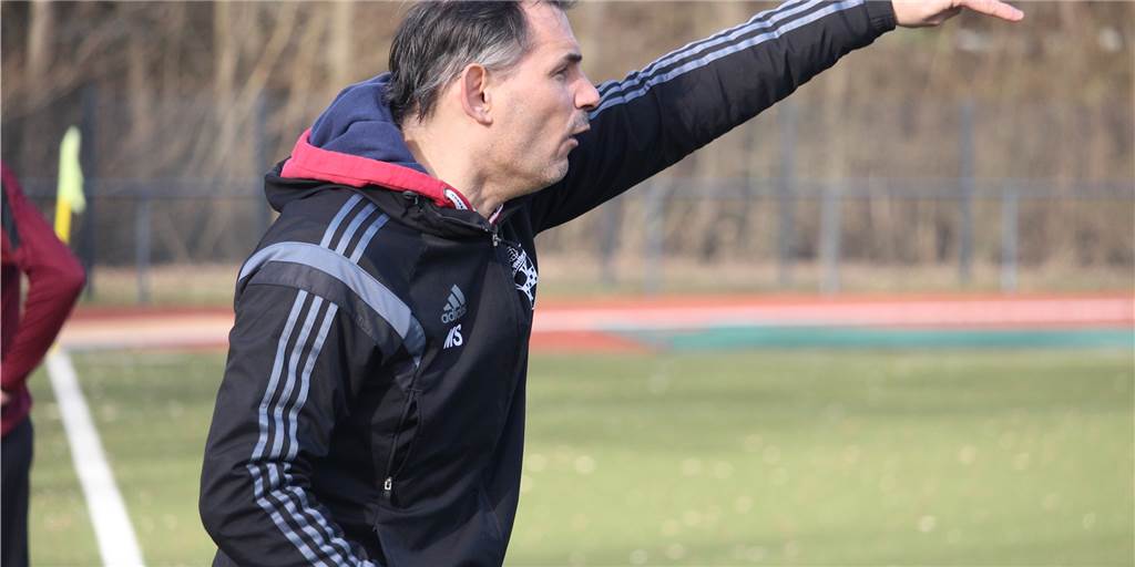 Marco Slupek platzt nach Niederlage der Kragen – und rechnet mit Mühlhausens Bezirksliga-Kickern ab Marco Slupek platzt nach Niederlage der Kragen – und rechnet mit Mühlhausens Bezirksliga-Kickern ab