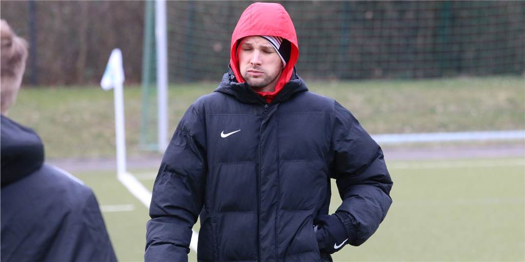RWU-Coach nach Überraschungs-Pleite im Video: „Unglaublich, am Ende wird es wild“ Patrick Kulinski versteht die Welt nicht mehr: Über weite Strecken machte sein RW Unna beim VfL Kamen II das Spiel, um am Ende mit 1:2 zu verlieren.