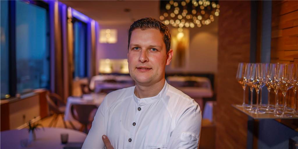 Spitzenkoch Michael Dyllong bekam bereits im Restaurant Palmgarden einen Stern verliehen. Gelingt ihm dies auch mit seinem neuen Restaurant "The Stage"?