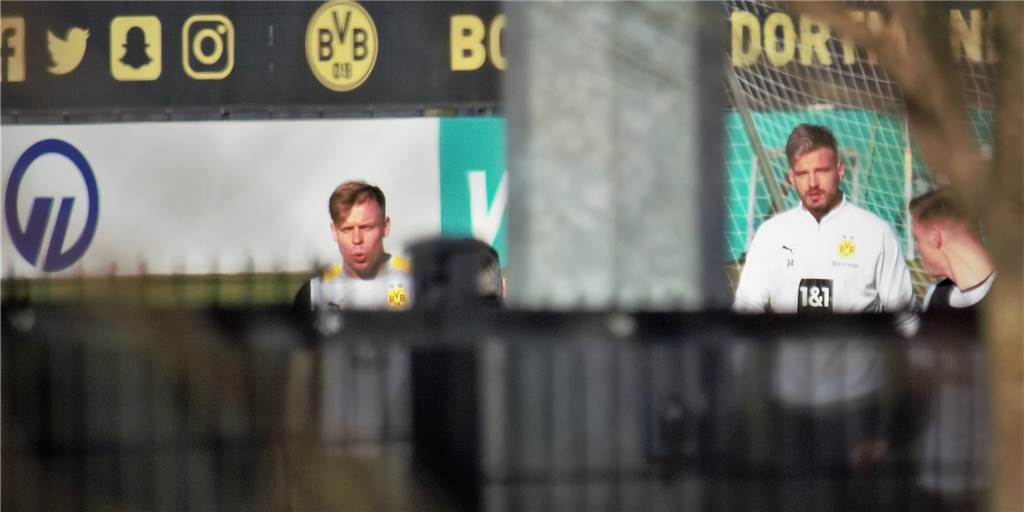 BVB-Abwehr in Not: Ein Youngster rückt ins Profitraining auf