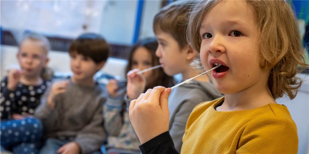 Corona-Ausbrüche in Schulen und Kitas im Kreis Unna legen wieder zu - trotz sinkender Inzidenzen Corona-Ausbrüche in Schulen und Kitas im Kreis Unna legen wieder zu - trotz sinkender Inzidenzen