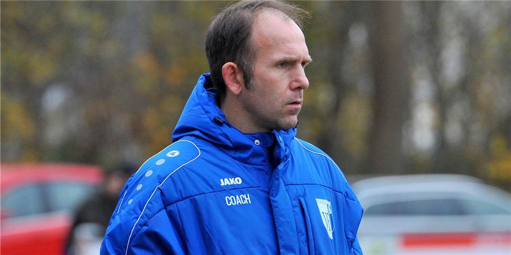 VfL Schwerte trennt sich von Trainer Dominik Buchwald sofort - Nachfolge ist schon geklärt VfL Schwerte trennt sich von Trainer Dominik Buchwald sofort - Nachfolge ist schon geklärt