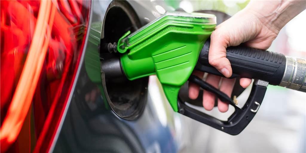 Rekord-Benzinpreise: Hier ist es für die Autofahrer besonders schlimm Die Benzinpreisen sind in Vreden höher als in den Nachbarorten (Symbolbild).