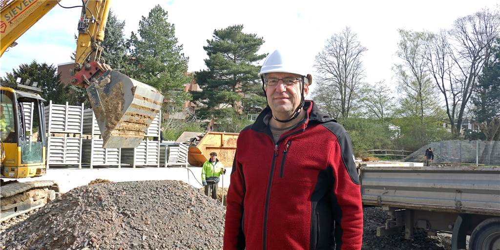 Energiespar-Experte: „Mit jeder Kilowattstunde mehr finanzieren wir den Krieg“ Andreas Drohmann auf einer Baustelle