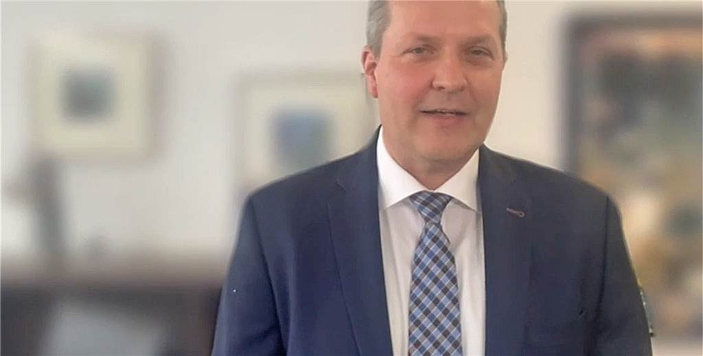 Etwas mehr Einsicht wäre angebracht, Herr Bürgermeister Etwas mehr Einsicht wäre angebracht, Herr Bürgermeister