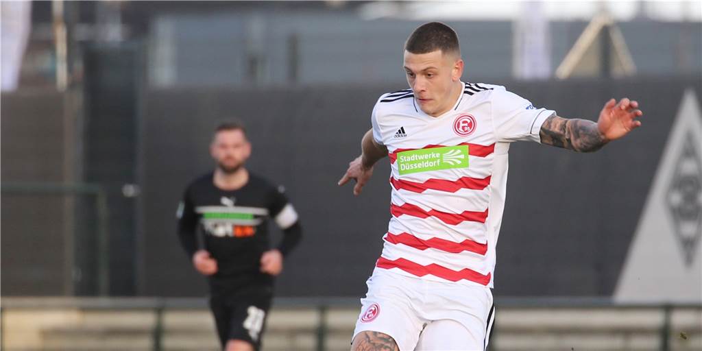 Fortuna-Spieler auf dem Sprung zur BVB-U23 – weitere Vertragsverlängerung Fortuna-Spieler auf dem Sprung zur BVB-U23 – weitere Vertragsverlängerung