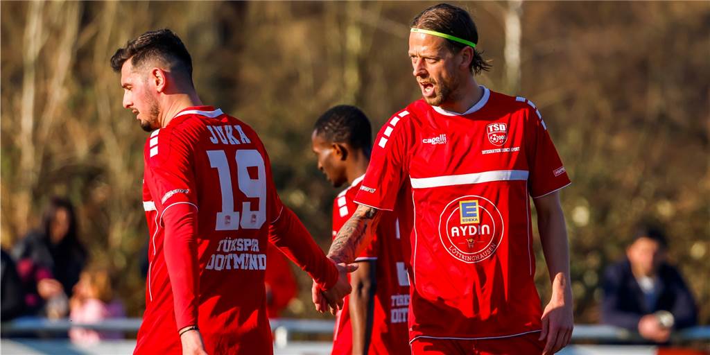 Türkspor Dortmund schießt sich mit Kantersieg wieder an die Spitze - Welpers Serie reißt Türkspor Dortmund schießt sich mit Kantersieg wieder an die Spitze - Welpers Serie reißt
