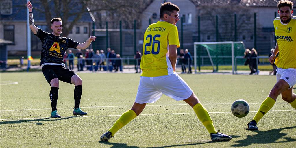 Kamener SC marschiert souverän weiter Richtung Meistertitel – Sieg im Lokalderby gegen BSV Heeren Kamener SC marschiert souverän weiter Richtung Meistertitel – Sieg im Lokalderby gegen BSV Heeren