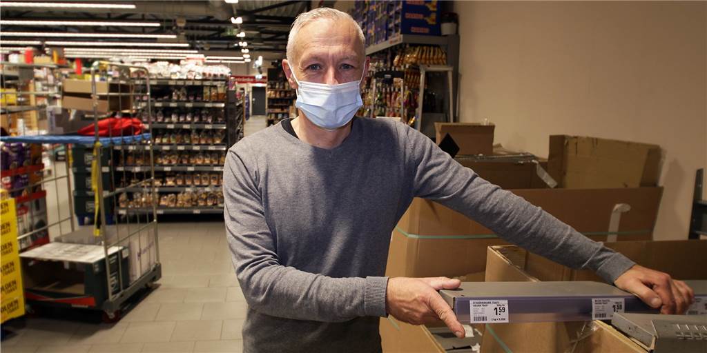 Rewe: Michael Hübner holt eine Premiere in seinen Markt nach Lünen Markt-Chef Michael Hübner verrät: „Eine Sushi-Insel zieht in unseren Rewe-Markt in Lünen.“