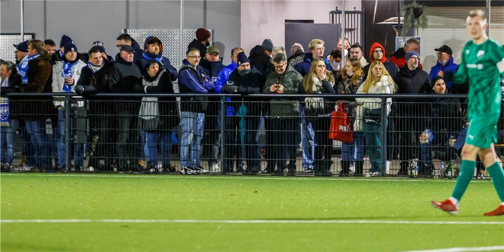 Zuschauer-Boom im Amateurfußball und schwindende Lust an den Profis: „Geht nur noch ums Geld“ Zuschauer-Boom im Amateurfußball und schwindende Lust an den Profis: „Geht nur noch ums Geld“