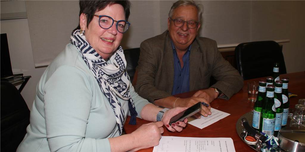 Brami-Chef Michael Ristovitch (r.) und Brami-Sekretärin Annette Dlugokinski sind derzeit mit den Detailplanungen für das bevorstehende Brami-Frühlingsfest am 8. Mai beschäftigt.