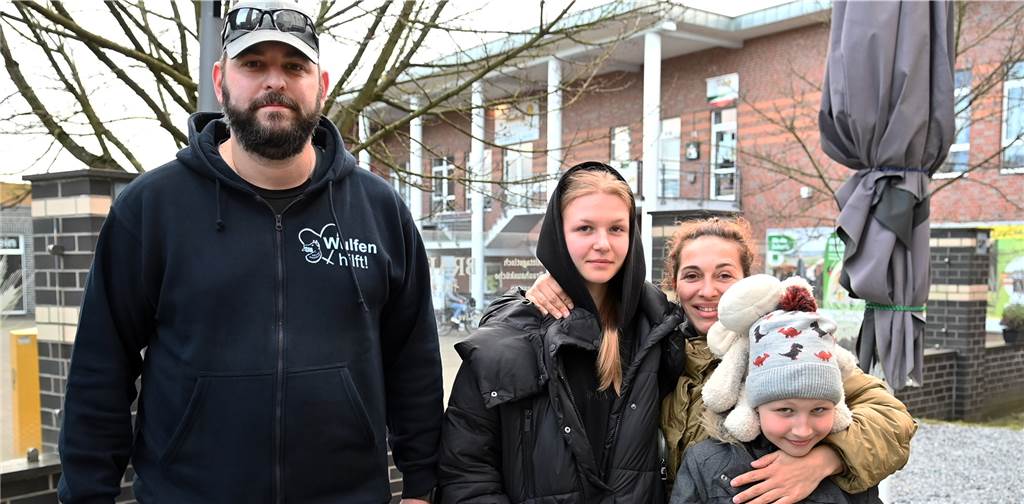 Helfer aus Wulfen retteten Dasha (20) und Misha (9) aus dem Kriegsgebiet Dasha und Misha aus der Ukraine nach Wulfen geflohen