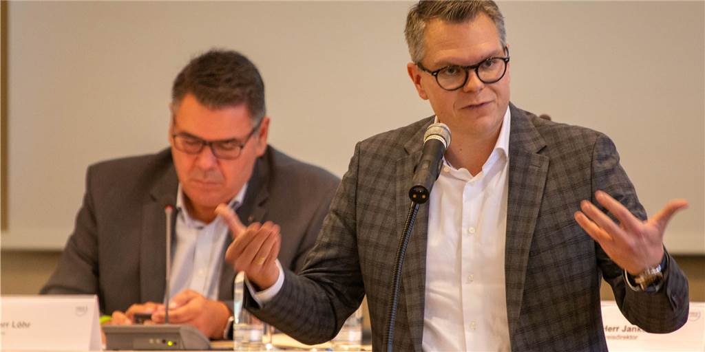 Abrechnungsaffäre im Kreistag: Ja zu Transparenz, aber nicht sofort Abrechnungsaffäre im Kreistag: Ja zu Transparenz, aber nicht sofort