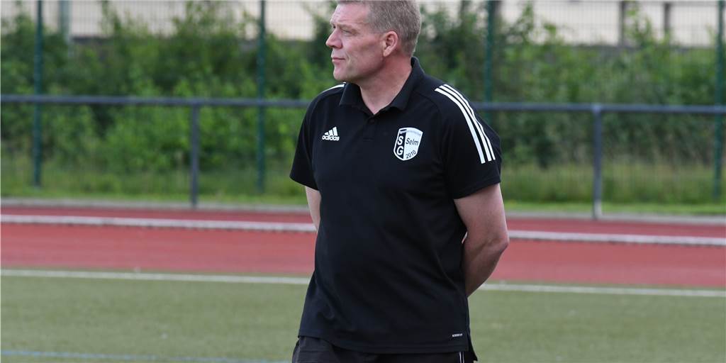 Nach Kantersieg gegen Wolbeck II: Sonderlob für drei Spieler der SG Selm SG Selms Trainer Mario Rast war mit dem 8:1 zum Rückrundenstart zufrieden.