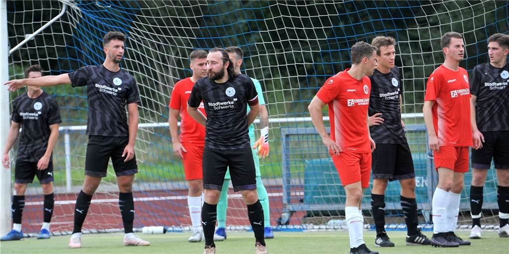 Wegen Corona: Das Derby um die Tabellenspitze der Fußball-Kreisliga A fällt aus Wegen Corona: Das Derby um die Tabellenspitze der Fußball-Kreisliga A fällt aus