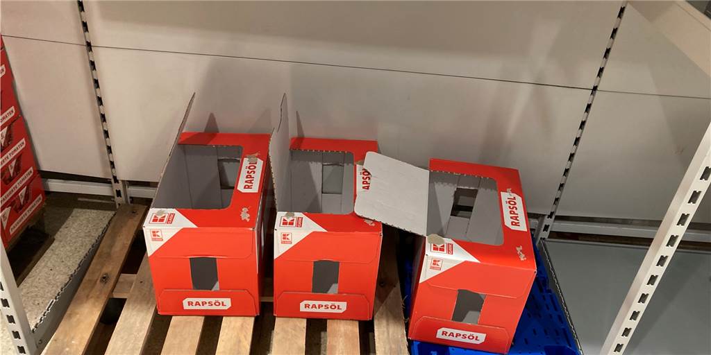 Öl und Mehl fehlen im Regal, auch andere Produkte in Schwerter Supermärkten knapp Öl und Mehl fehlen im Regal, auch andere Produkte in Schwerter Supermärkten knapp