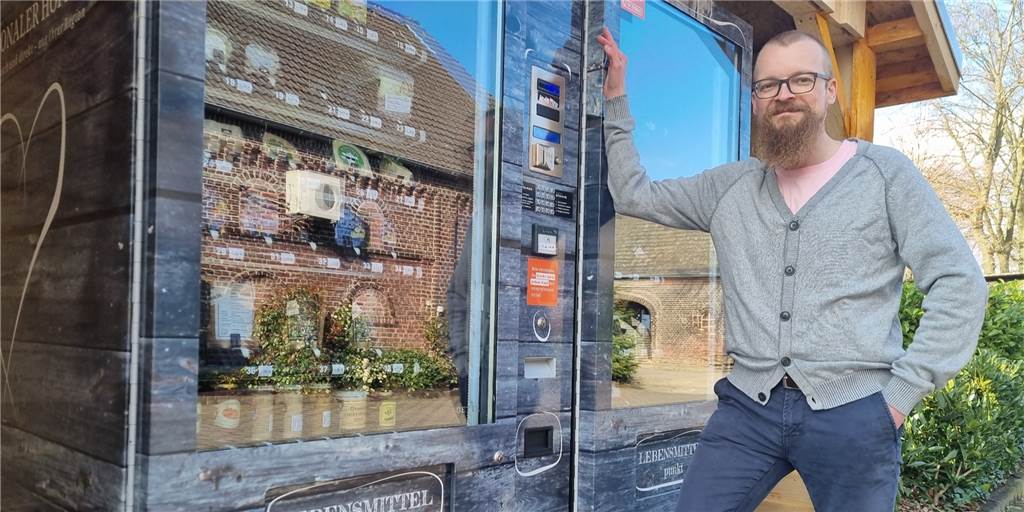 Einkaufen rund um die Uhr: Matthias Gorwa aus Datteln verkauft regionale Produkte