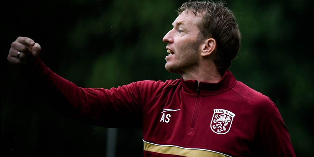 Spieler des Lüner SV kehrt nach Monaten aus dem Ausland zurück und steht direkt in der Startelf Axel Schmeing hat früher als erwartet wieder eine echte Alternative mehr zur Verfügung.