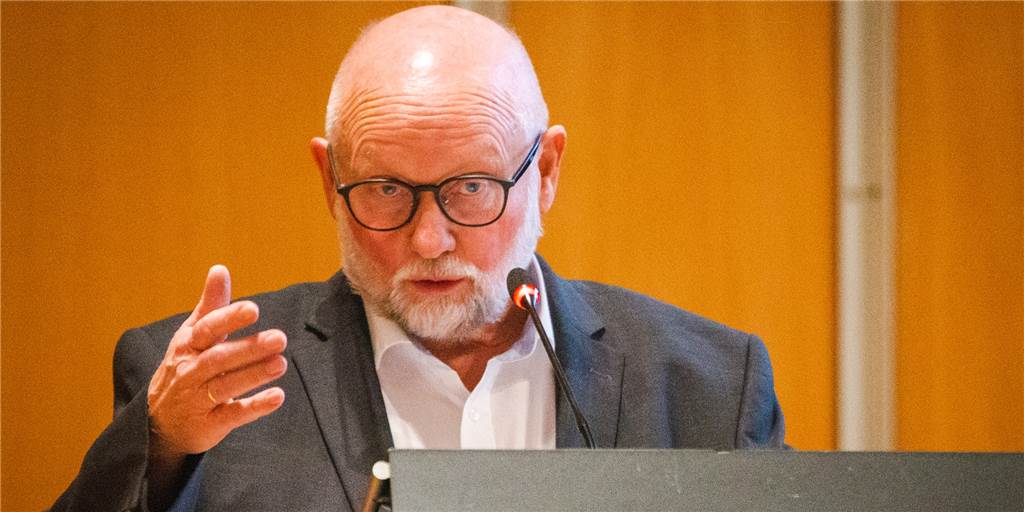 Dr. Hubert Seier (UWG) räumt im Rahmen der Abrechnungsaffäre im Kreistag nun in viel größerem Umfang als bislang Doppelabrechnungen von Fraktionssitzungen gegenüber Stadt Selm und Kreis Unna ein.