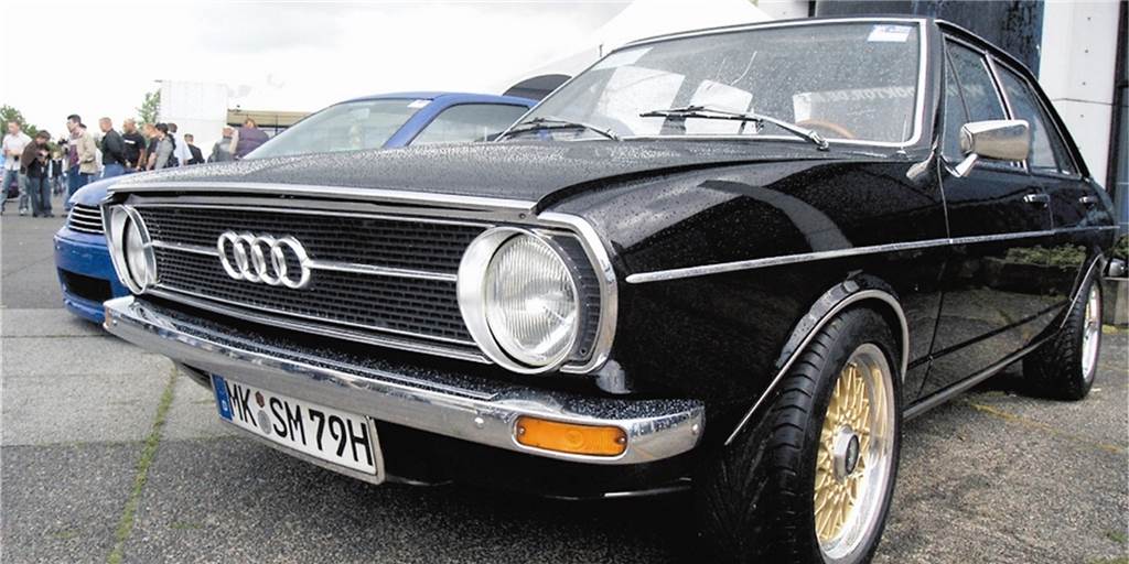 Autotreffen in Castrop-Rauxel erinnern an die große Zeit des VW-Forums Ein Bild aus vergangenen Tagen: Das VW-Forum war 15 Jahre lang Anzugspunkt für viele VW-Fans aus dem ganzen Bundesgebiet. Die Veranstaltung fand von 1990 bis 2005 immer im Juni am Europaplatz statt.