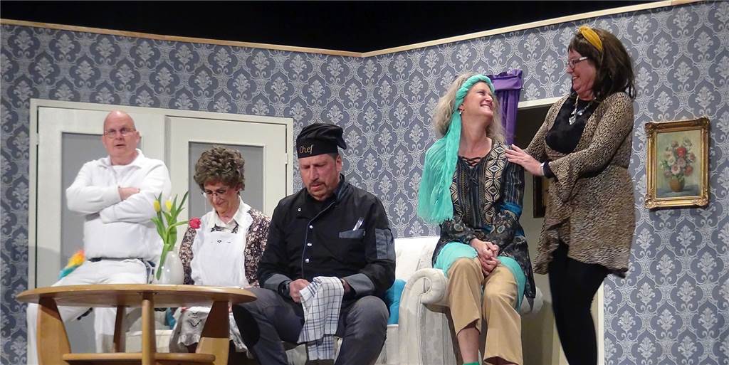 Theatergruppe Phönix aus Dorsten hat Krimi-Spaß hervorragend umgesetzt Szene mit der Theatergruppe Phönix.