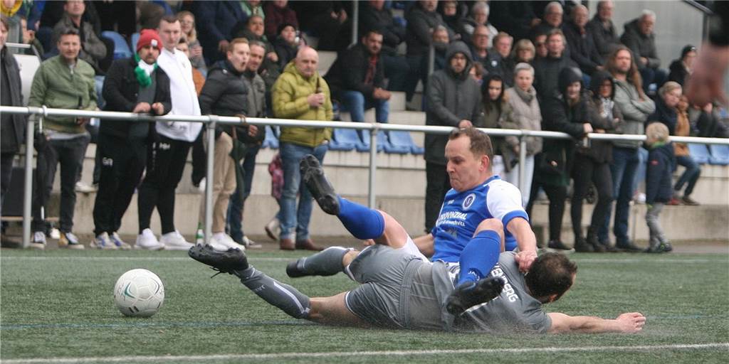 1:1 im Spitzenspiel zwischen TSV Marl-Hüls und Grün-Weiß Barkenberg - einen Gewinner gab es trotzdem TSV Marl-Hüls - GW Barkenberg