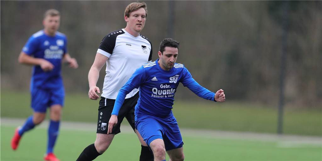 Im Gemeindederby Rivalen, aber mehr als beste Freunde neben dem Feld: „Leider trifft der Blödmann“ Mit dem SV Südkirchen traf Fernando Manfredi im Gemeindederby gegen den FC Nordkirchen auf einen guten Freund.