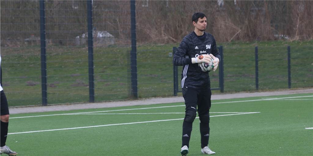 Christopher Mayr vom SV Südkirchen wird zu einem der Derbyhelden: „Pushe mich selbst“ Christopher Mayr wurde für den SV Südkirchen im Gemeindederby gegen den FC Nordkirchen II zu einem großen Rückhalt seiner Mannschaft.