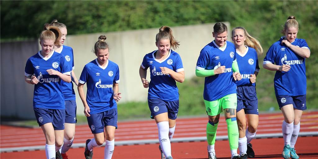 Schalke 04 ist übermächtiger Spielverderber für alle - auch für FC Frohlinde und SG Castrop Schalke 04 ist übermächtiger Spielverderber für alle - auch für FC Frohlinde und SG Castrop