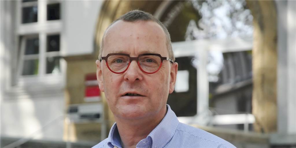 Joachim Höck setzt auf die freie Entscheidung der Schüler am Adalbert-Stifter-Gymnasium.