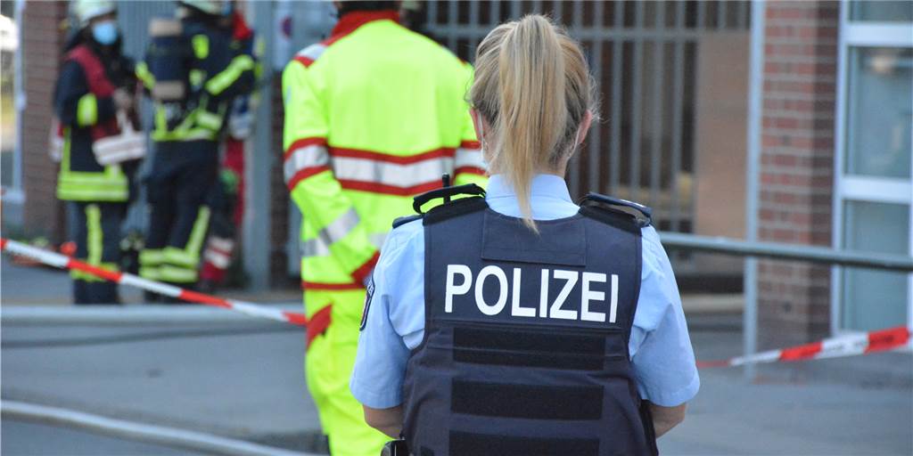Omikron-Welle: Wie stark sind Dortmunds Polizei und Feuerwehr betroffen? Polizei und Feuerwehr sind als Teil der kritischen Infrastruktur besonders sensibel im Umgang mit der Pandemie.
