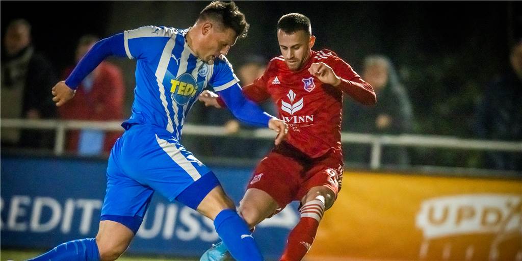 Im Video: Brünninghausen feierte Derbysieg in Bövinghausen - Bierduschen für den Matchwinner Im Video: Brünninghausen feierte Derbysieg in Bövinghausen - Bierduschen für den Matchwinner