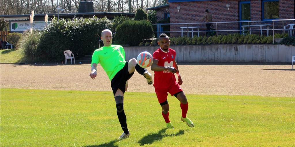 0:4 gegen den TSC Hamm: SV Stockum kassiert die 14. Pleite in Folge 0:4 gegen den TSC Hamm: SV Stockum kassiert die 14. Pleite in Folge