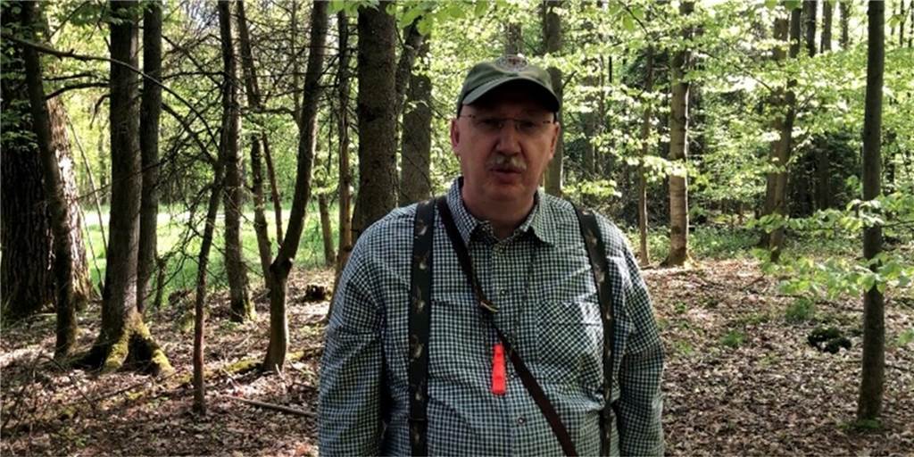 Jäger nach Fuchs-Angriff auf Hund in Dortmund: Ein Eimer Wasser hilft Jörg Tigges ist Vorsitzender der Kreisjägerschaft und wusste vorher, dass sich ein Fuchs in der Nähe der Gartenanlagen aufhielt.