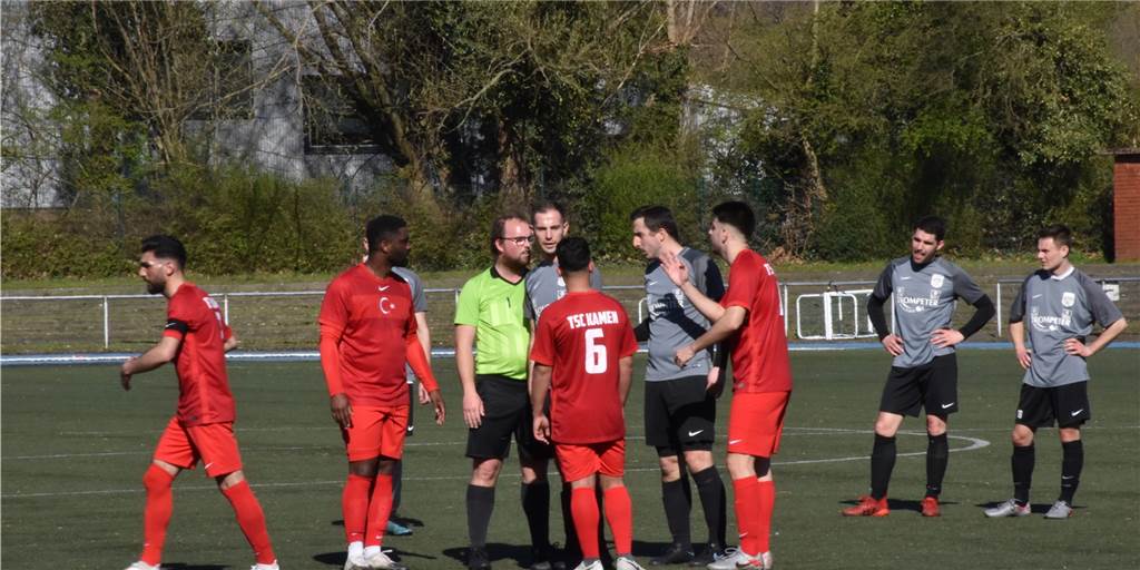 Eklat im Bezirksliga-Krimi BV Brambauer gegen TSC Kamen: Schiedsrichter erhebt schwere Vorwürfe Eklat im Bezirksliga-Krimi BV Brambauer gegen TSC Kamen: Schiedsrichter erhebt schwere Vorwürfe