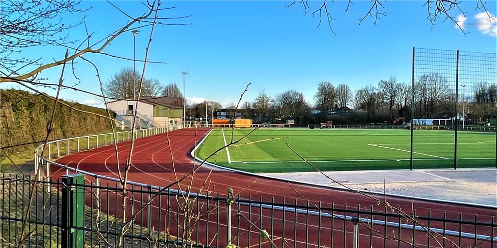Sythens Kunstrasen wird für besonderen Anlass freigegeben - und dann wieder gesperrt Der neue Kunstrasenplatz des TuS Sythen wird von der Stadt Haltern kurzzeitig freigegeben, ehe er wieder gesperrt wird.