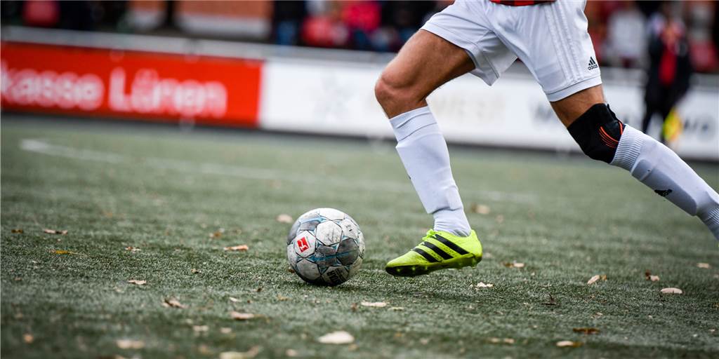 Dortmunder Traditionsklub kann aufsteigen – vier Spieler wechselten zum größten Rivalen Dortmunder Traditionsklub kann aufsteigen – vier Spieler wechselten zum größten Rivalen
