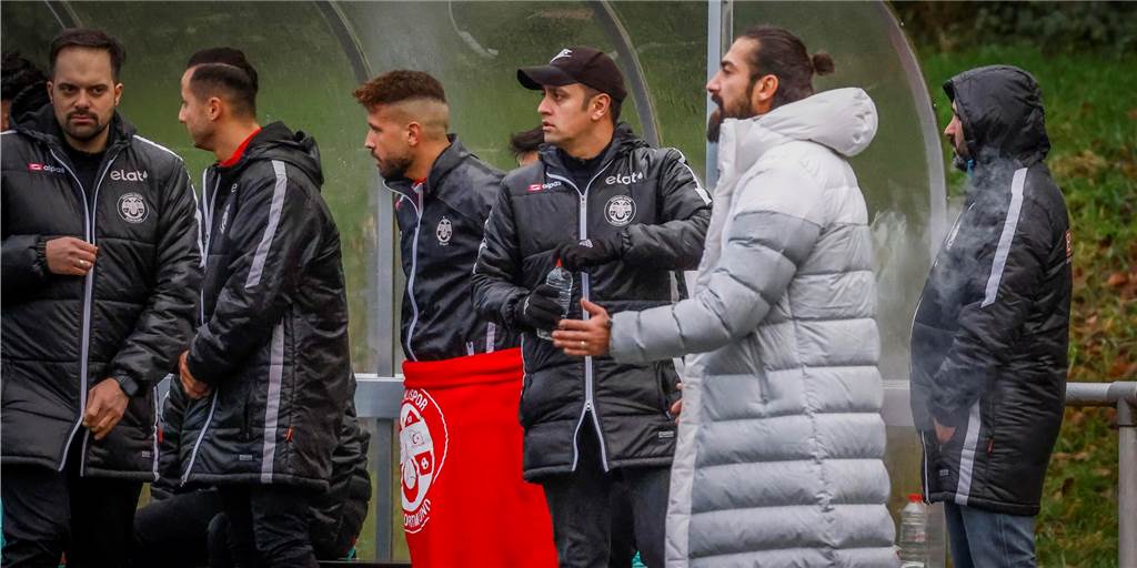 Spektakuläre Trainer-Rückkehr in Dortmund: „Er ist eine absolute Legende bei uns“ Spektakuläre Trainer-Rückkehr in Dortmund: „Er ist eine absolute Legende bei uns“
