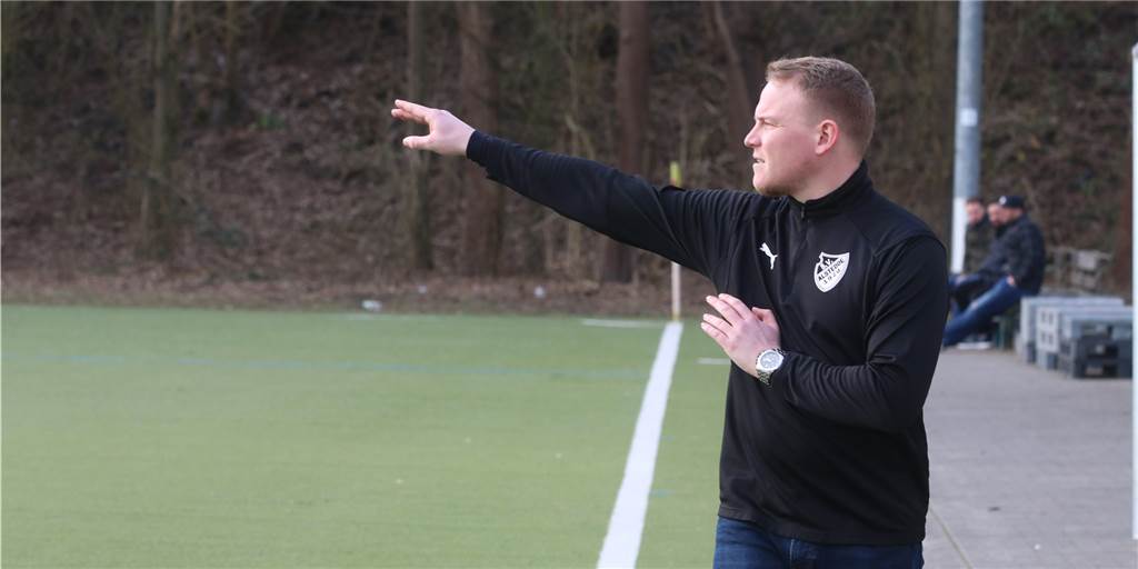 Alstedde-Trainer zählt eigene Mannschaft an: „So ein Auftritt ist unwürdig für die Liga“ Spielertrainer Tim Hermes und BW Alstedde kassierten am Wochenende die dritte Niederlage in Serie.