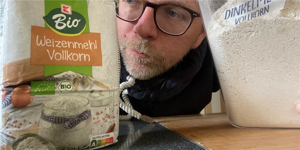 Meine verzweifelte Suche nach dem Weizenmehl Typ 405 für die Nusstorte Wo ist nur das Mehl geblieben? Unser Autor Tobias Weckenbrock war in vielen Geschäften, fand aber nur ein Kilo Dinkel-Vollkorn. Und Weizen-Vollkorn im Vorratsraum.