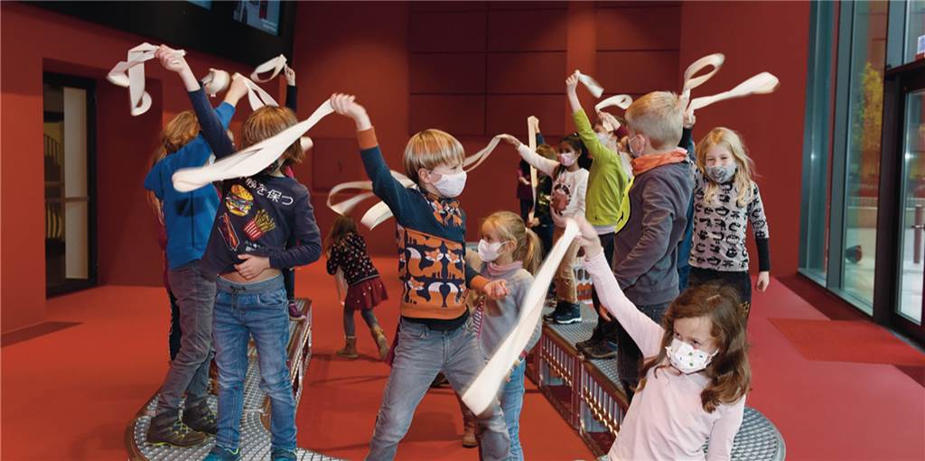 Roboter, Eier, Riesenrad: Osterferien-Aktionen für Dortmunder Familien Das Museum Ostwall im Dortmunder U bietet in den Osterferien verschiedene Aktionen für Kinder an.